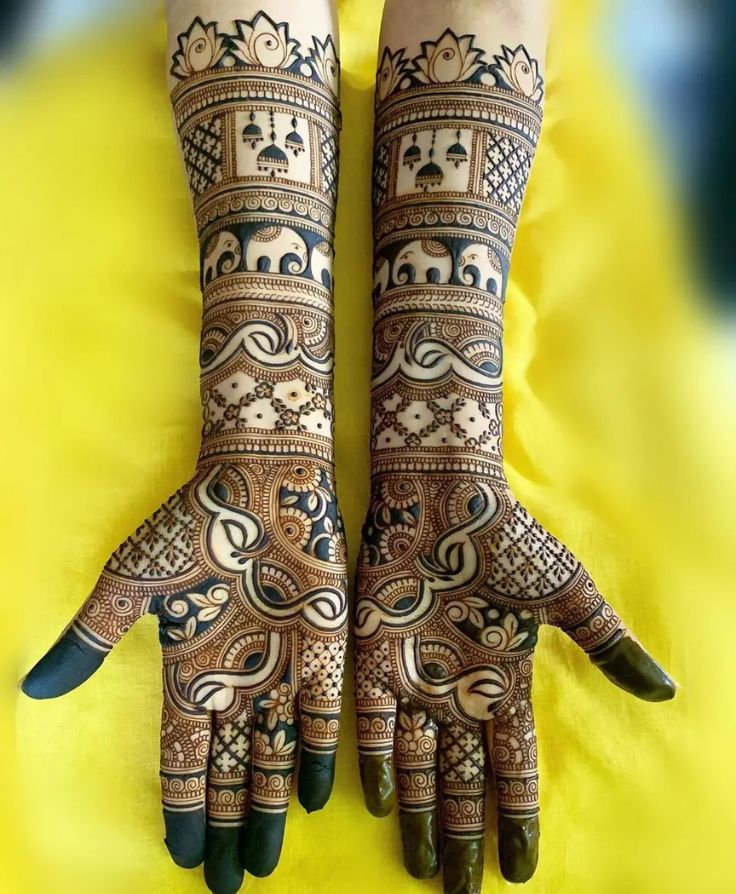 Full Hands